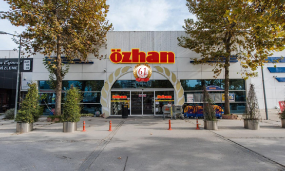 Özhan Market yeni yıl alışverişinde iddialı