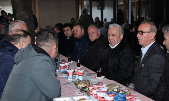 Şadi Özdemir Gökçe Mahallesi'nde iftara katıldı